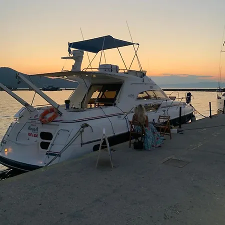 Yacht Almyra A Tekne *